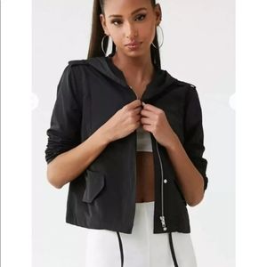 Forever 21 Hooded Windbreaker cropped